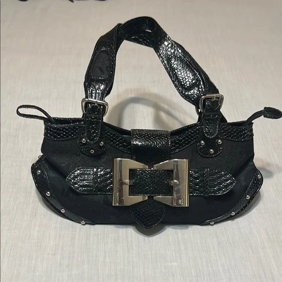 Guess | Bags | Vintage Guess Elegant Black Womens Handbag  display picture 1